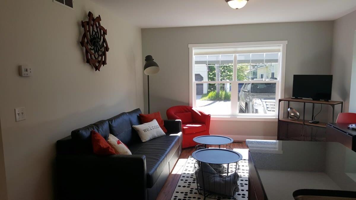 Modern And Pristine Condo -By The Gt Commons Traverse City Exteriör bild